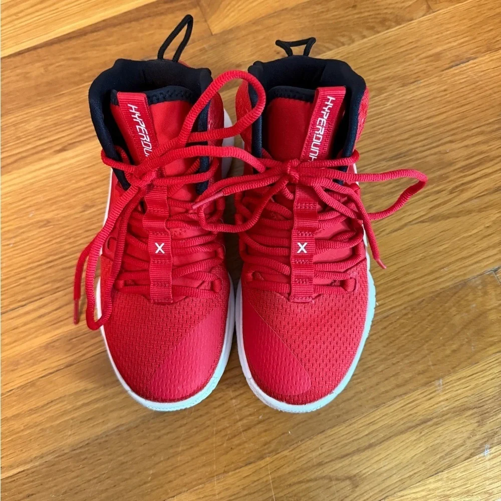 Nike Hyperdunk X University Red Basketball Shoes AR0467-600 Kids Size 3.5 EUC